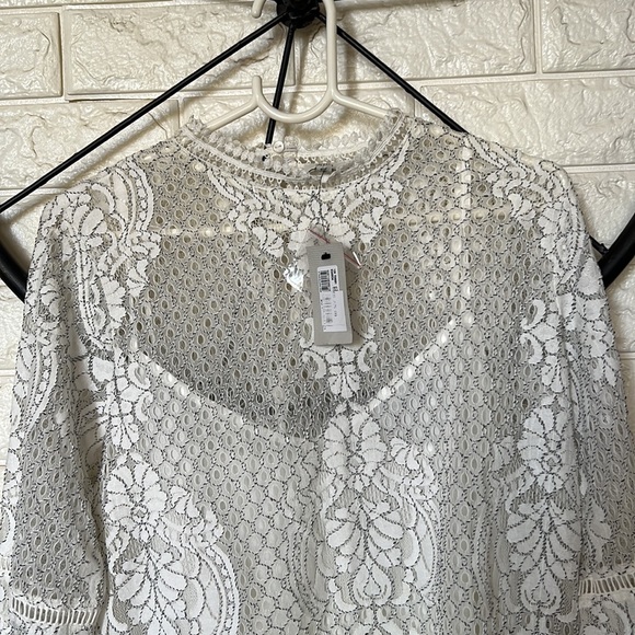 RIVER ISLAND New, Never Been Worn Lace Top with Tags. - Picture 2 of 4